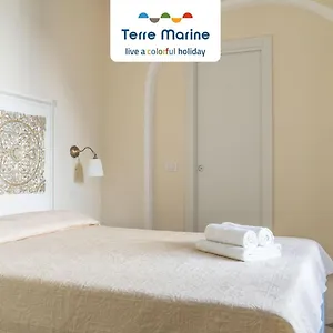 Ochin De Ma, Terre Marine , La Spezia Italia
